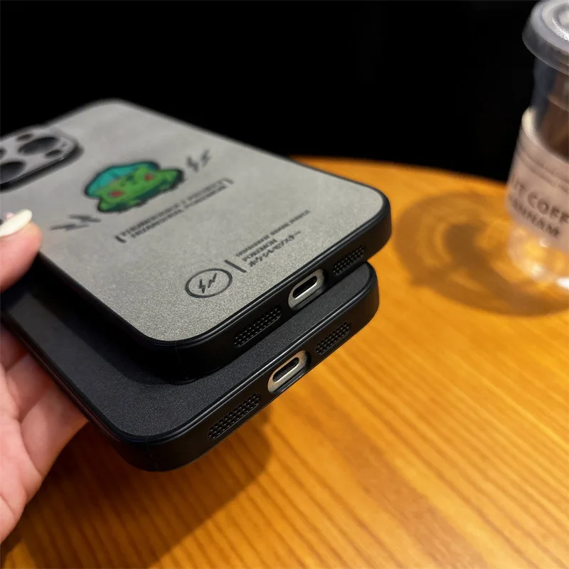 Bulbusaur Engraved Protective Case – Black/Gray (iPhone 11–17, Pro/Max)